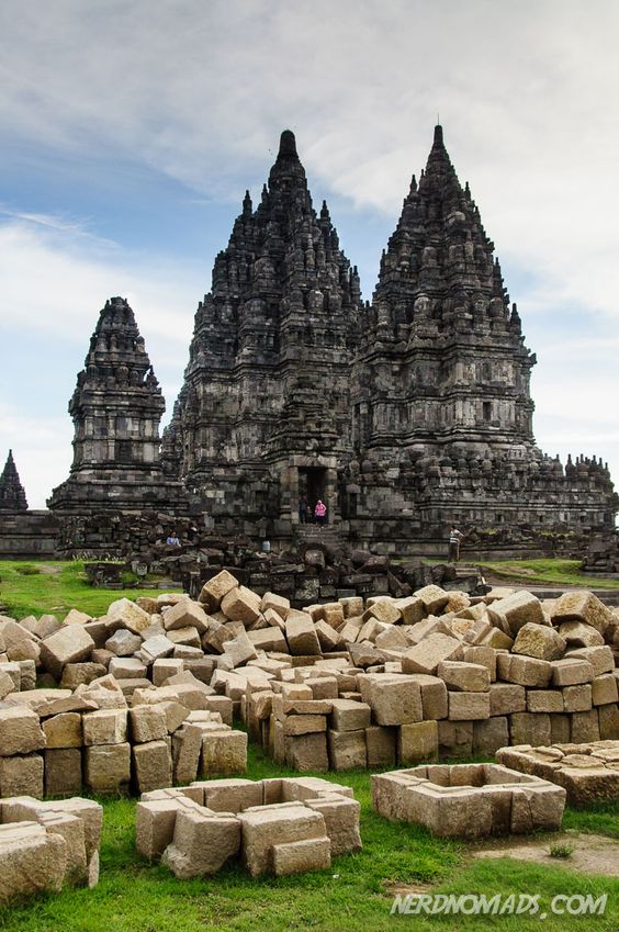 ความยิ่งใหญ่ ของ อินโดนีเซีย ใน วัด ปรัมบานัน มรดกโลก