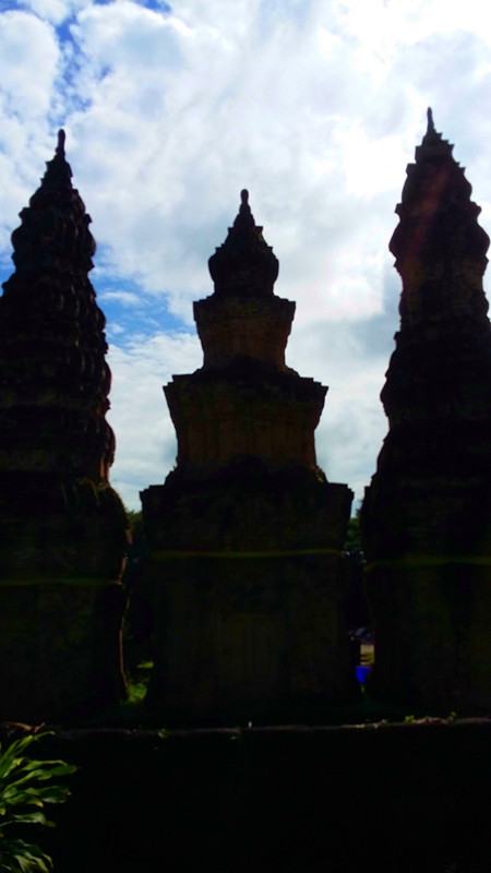 ความยิ่งใหญ่ ของ จ.ศรีษะเกษ กับ ปราสาทห้วยทับทัน