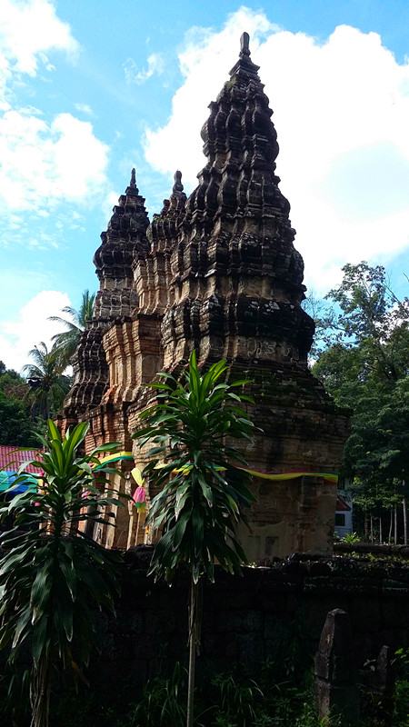 ความยิ่งใหญ่ ของ จ.ศรีษะเกษ กับ ปราสาทห้วยทับทัน