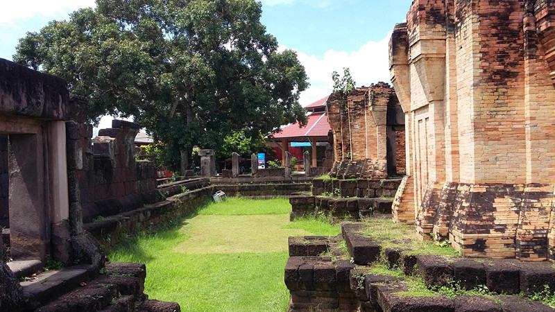 ความยิ่งใหญ่ ของ จ.ศรีษะเกษ กับ ปราสาทมหาเทพ ปราสาทศรีพฤทเธศวร