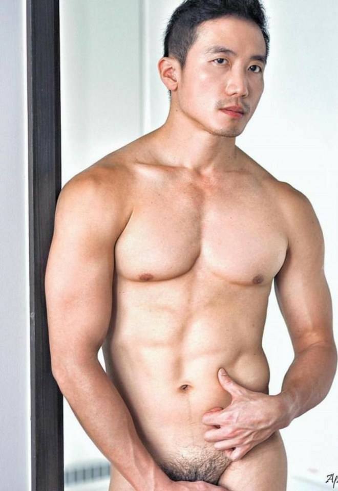 hot male 369 (18+)