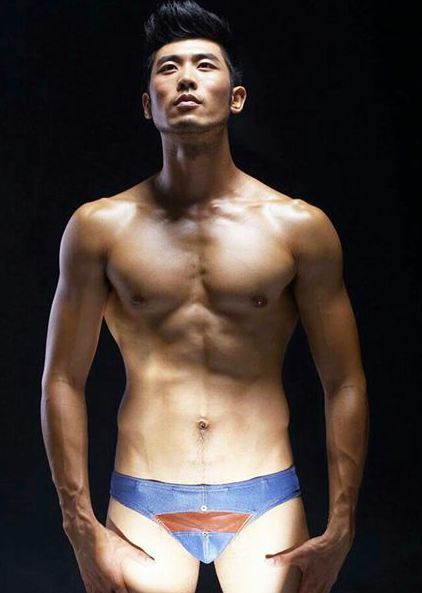 hot male 370 (18+)
