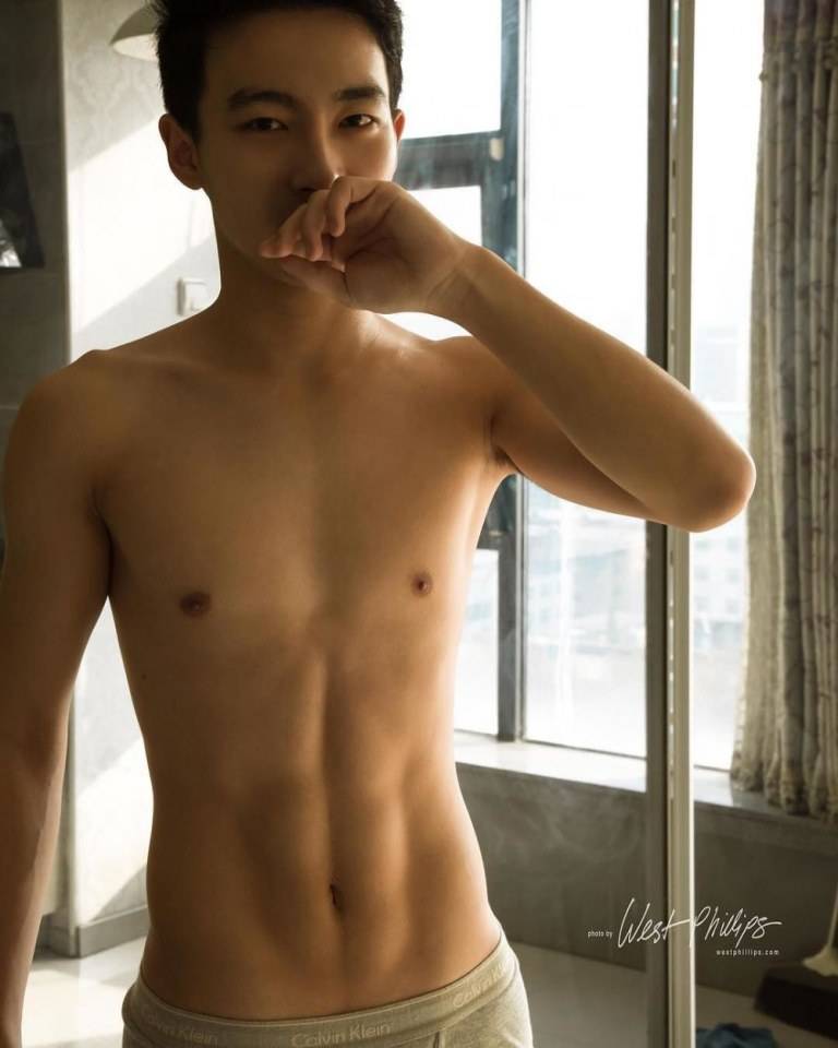 เลียก่อนโล๊ะ