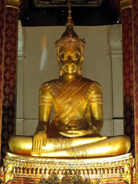 พระพุทธนิมิตวิชิตมารโมลีศรีสรรเพชญ์บรมไตรโลกนาถ” พระประธานในพระอุโบสถวัดพระเมรุราชิการาม (วัดหน้าพระเมรุ) ต.ท่าวาสุกรี อ.พระนครศรีอยุธยา จังหวัดพระนครศรีอยุธยา