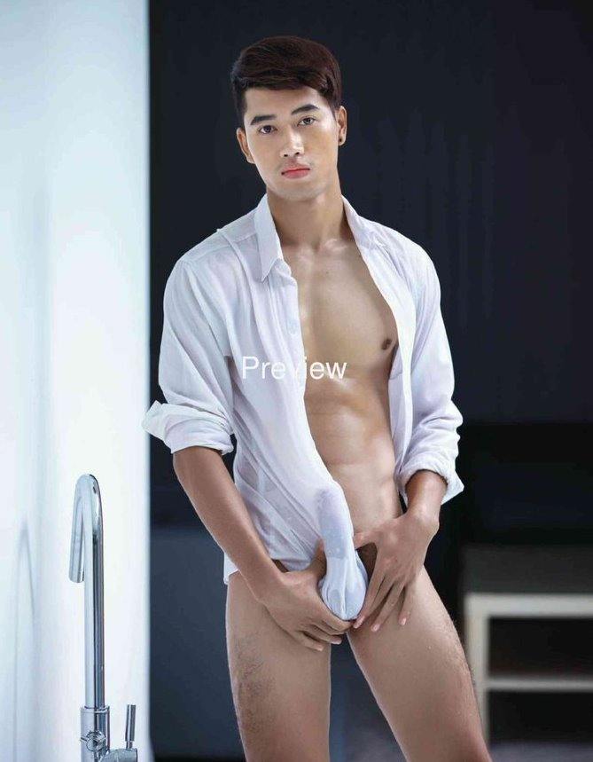 hot male 374 (18+)