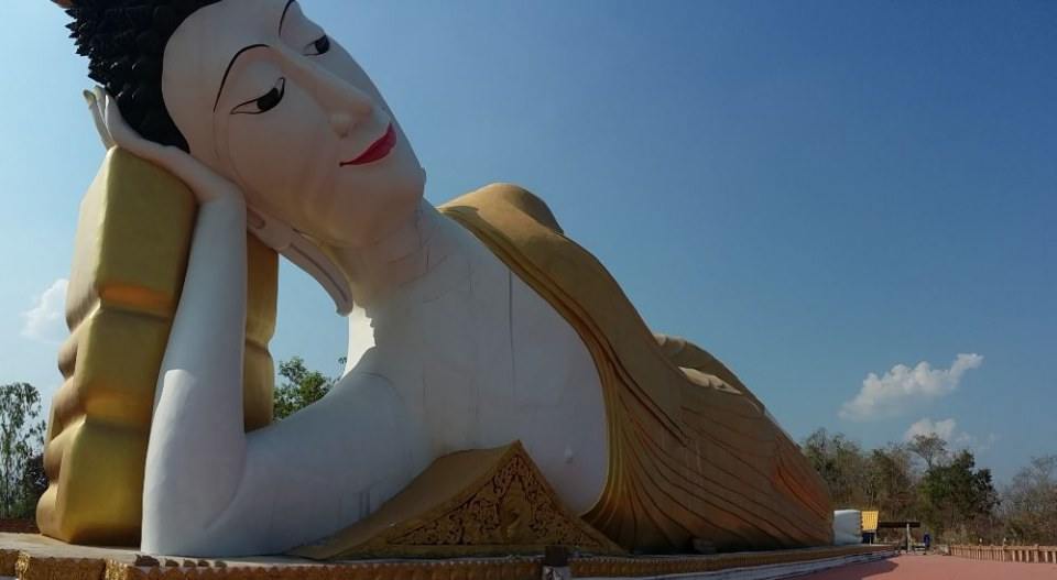 ความยิ่งใหญ่ ของ จ.เชียงราย กับ วัดพระธาตุจอมแว่ อ.พาน
