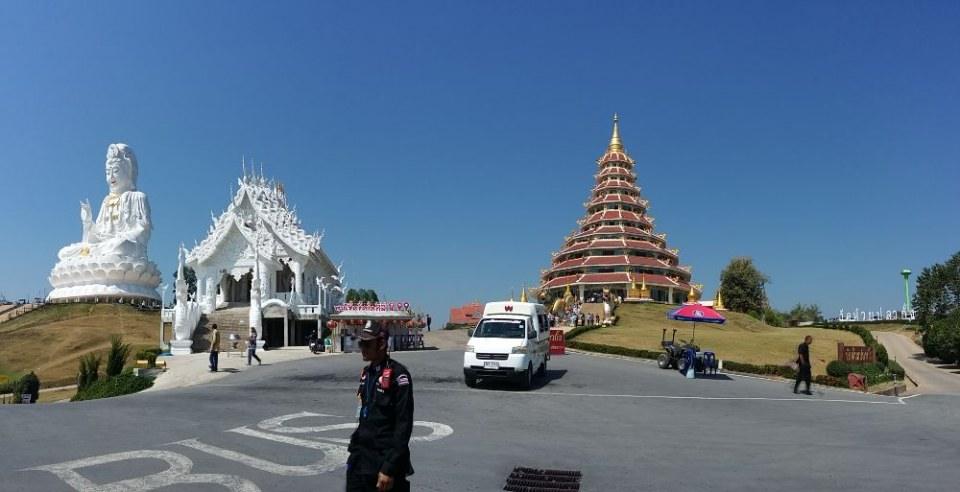 พระอวโลกิเตศวร วัดห้วยปลากั้ง จ.เชียงราย