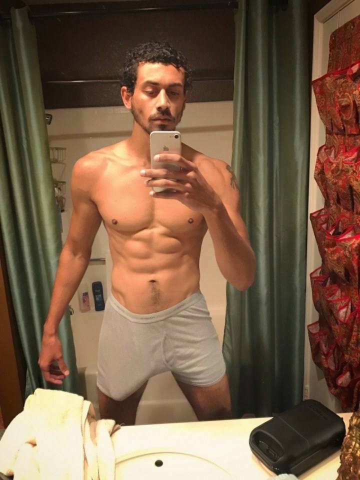 hot male 378 (18+)
