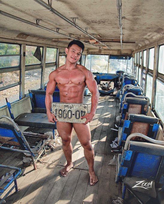 hot male 378 (18+)