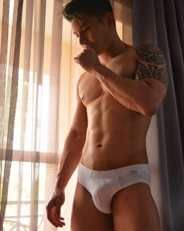 หุ่นแซ่บ
