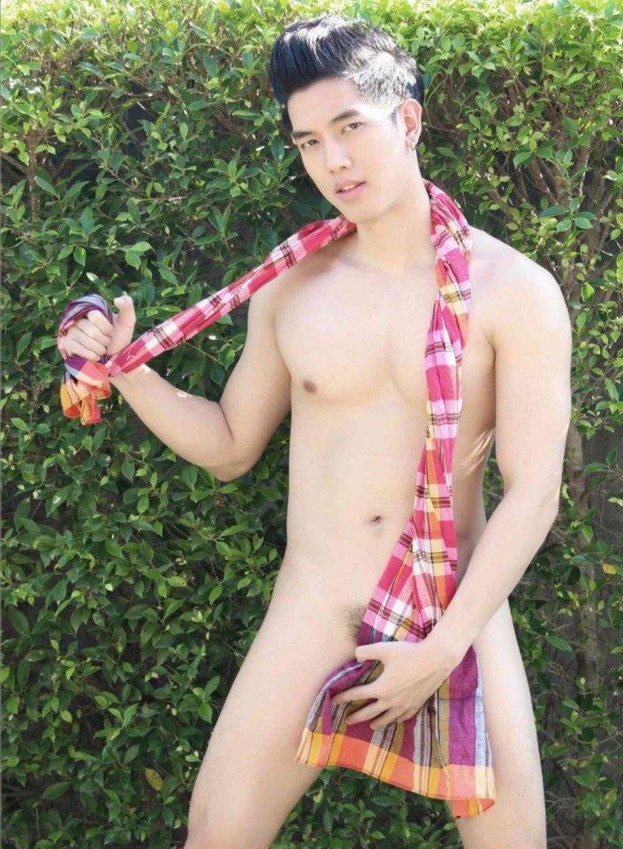 คลั่งรักหนุ่มโชว์