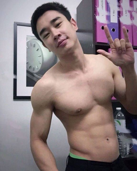 ชอบผู้ชายคอใหญ่  ขนาดคอจะแปรผันตรงกับอย่างอื่นไหมคะ 2,512