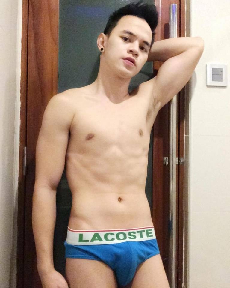 hot male 386 (18+)