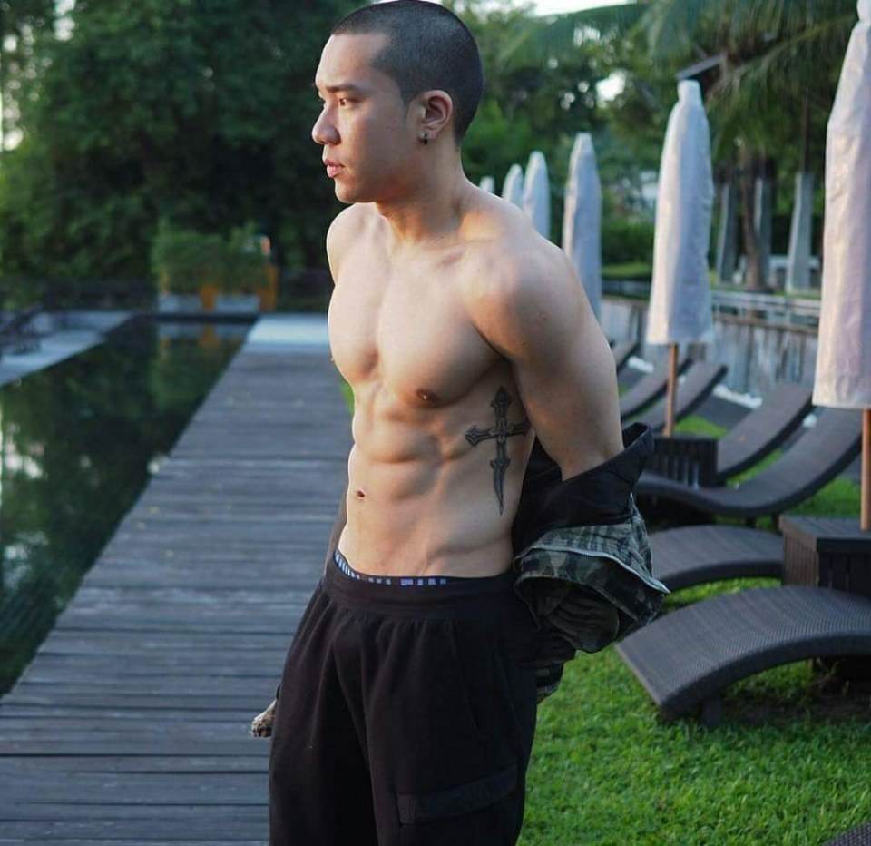 บ้าผช.ถอด
