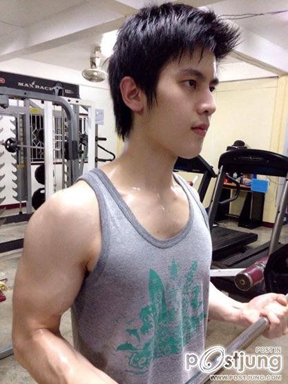 คิดถึงสามี 2,518