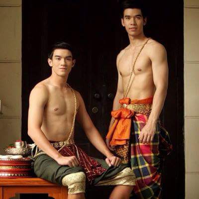 จัดขบวนพาเหรด 2,521