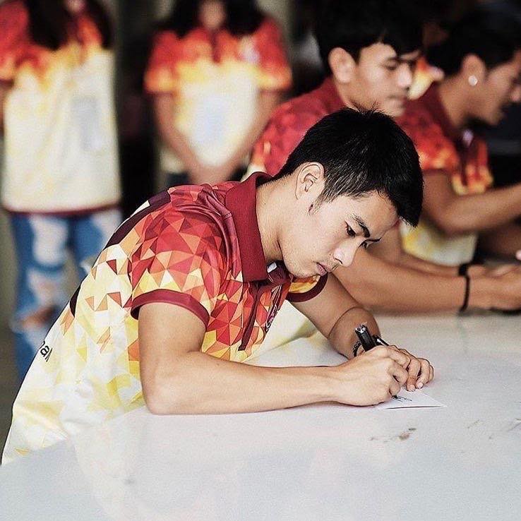 ธรรมศาสตร์น่ารักดีต่อใจ (งานบอลจุฬาธรรมศาสตร์ 2561)