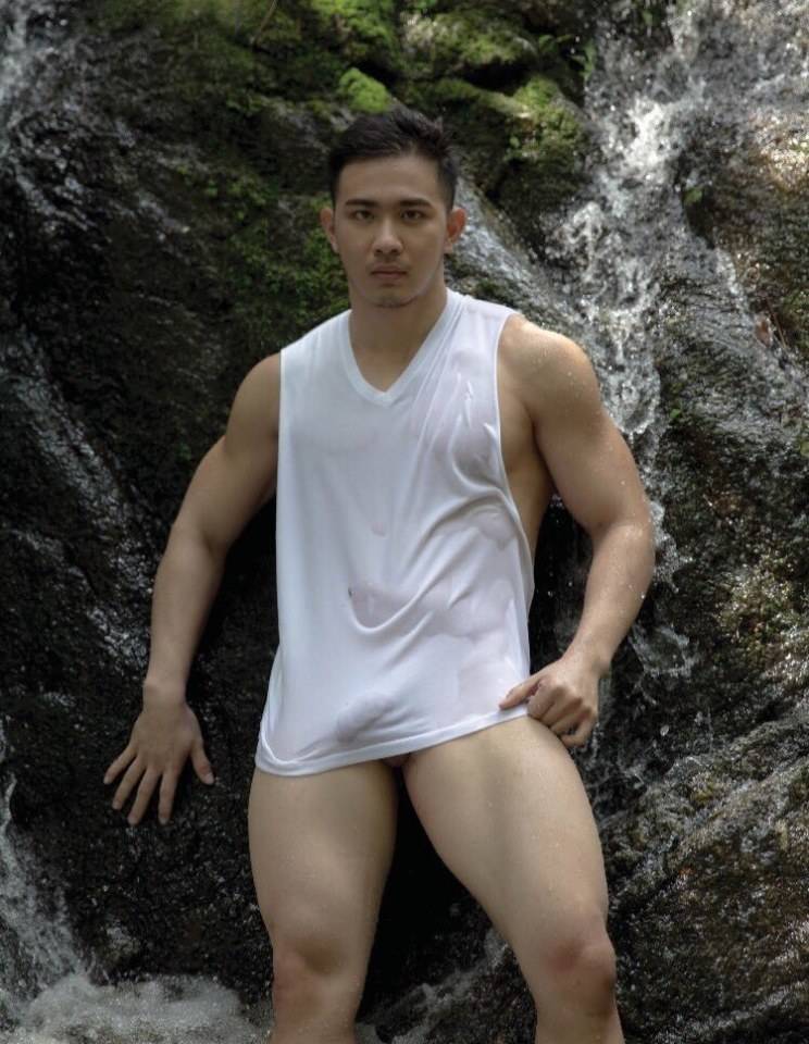 hot male 388 (18+)