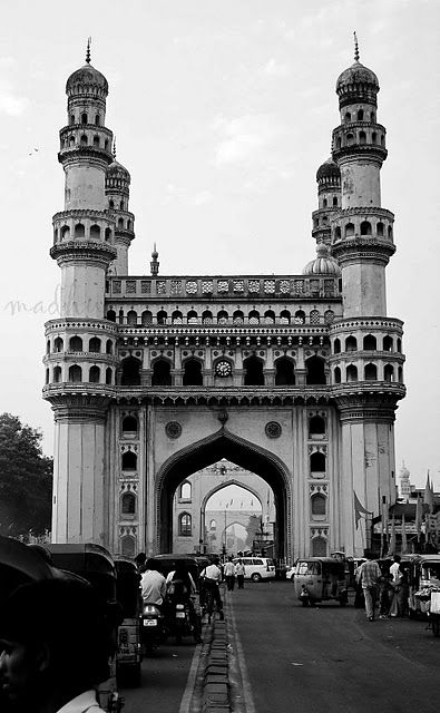ความงามของสถาปัตยกรรมโมกุลใน Hyderabad ประตูไฮเดอราบัด อินเดีย