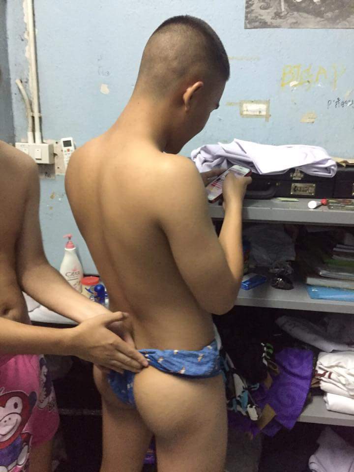 แก้มหนุ่มๆ