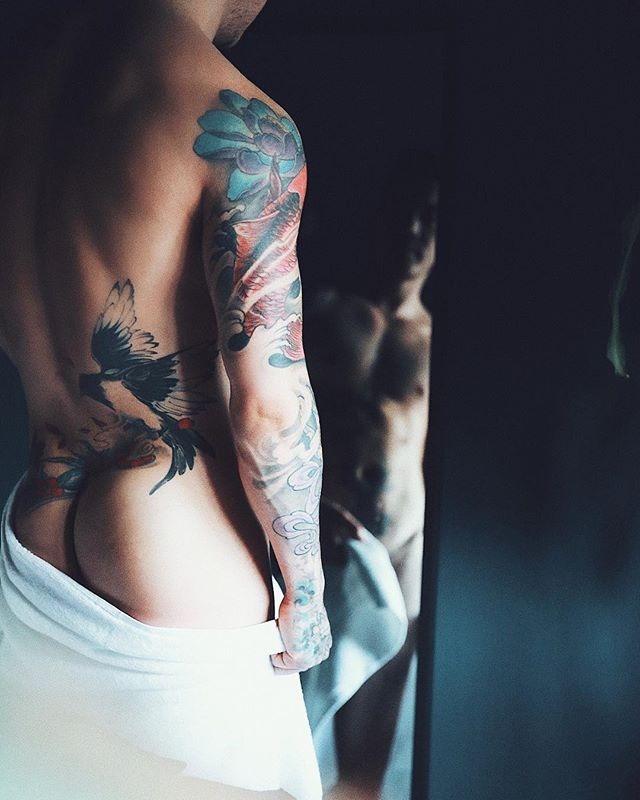 hot male 391 (18+)
