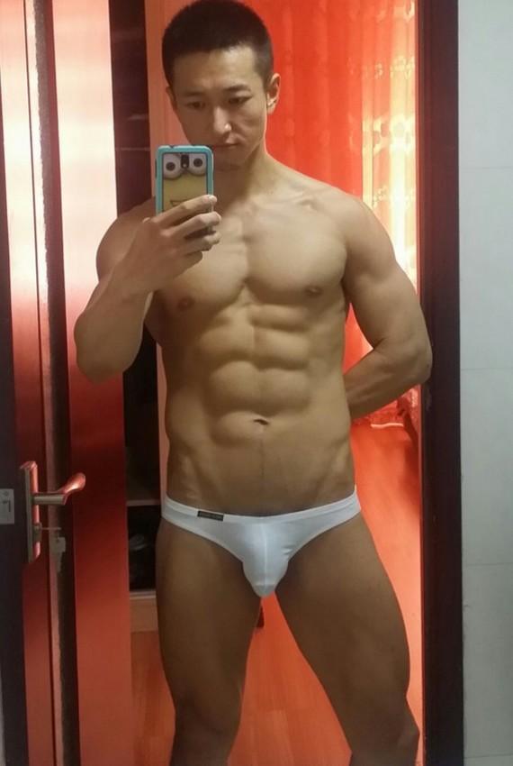 hot male 392 (18+)