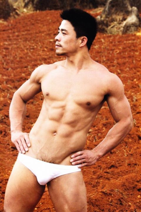 hot male 392 (18+)