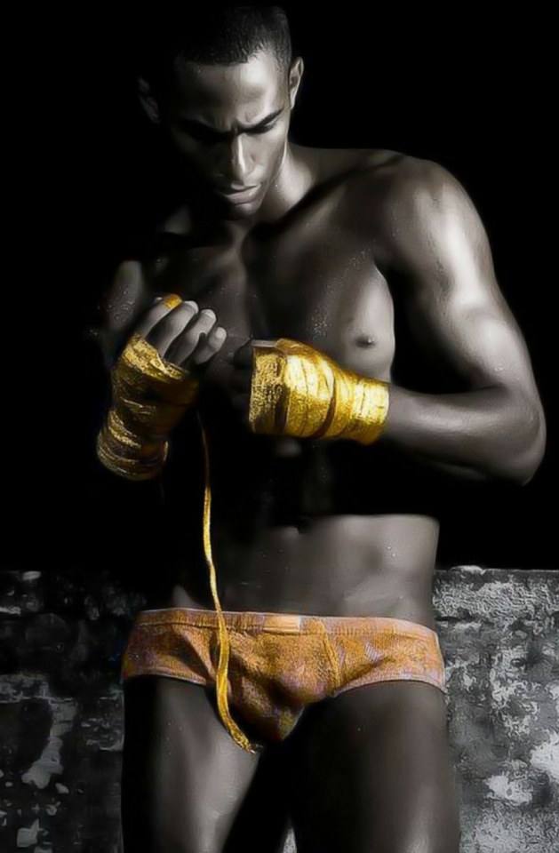hot male 393 (18+)