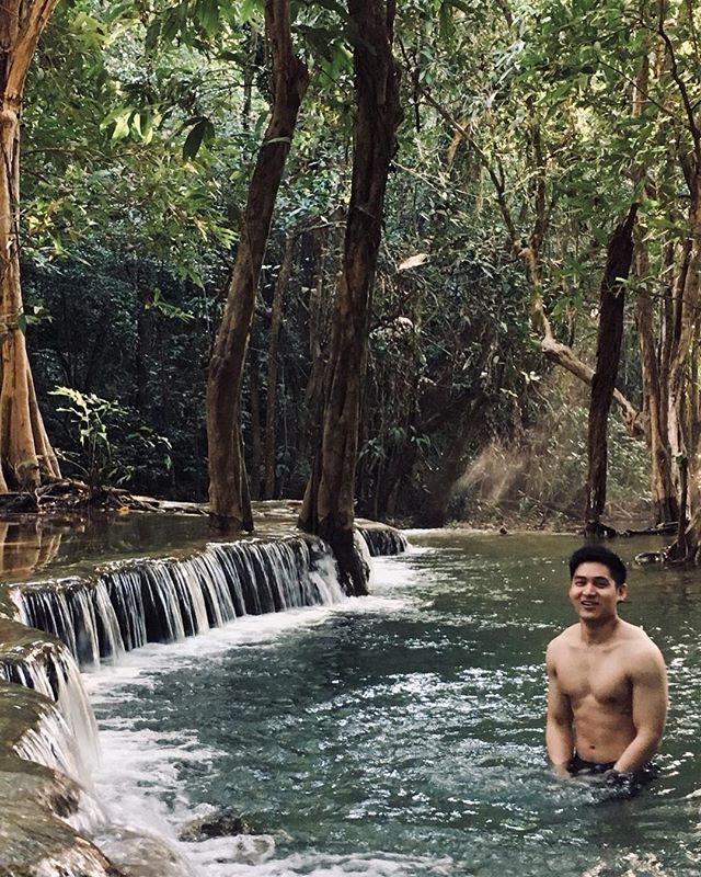 สามีหล่อใส