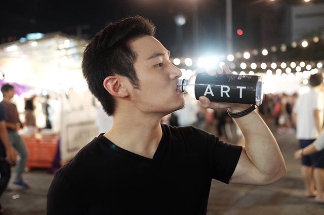 สามีหล่อใส