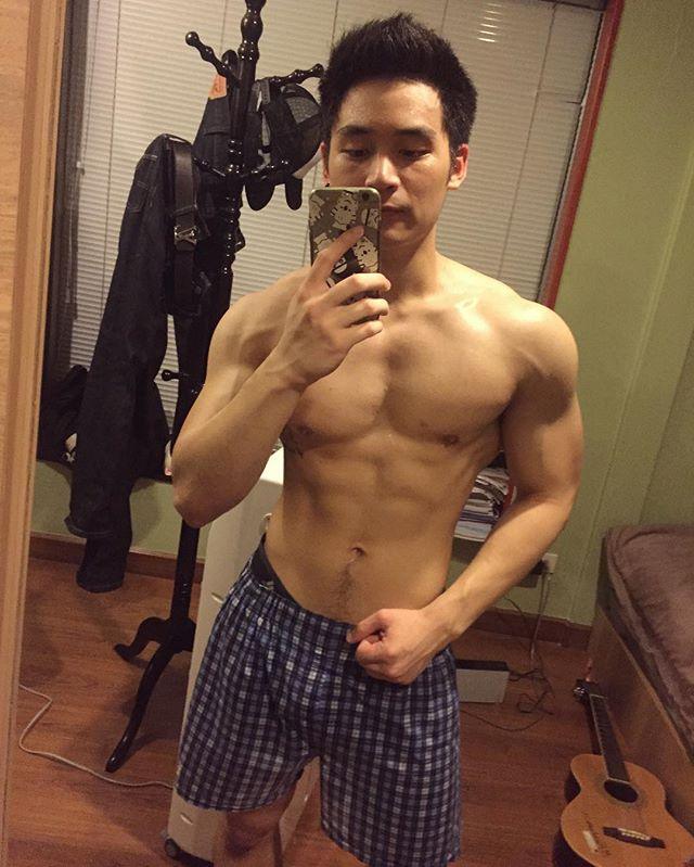 สามีหล่อใส