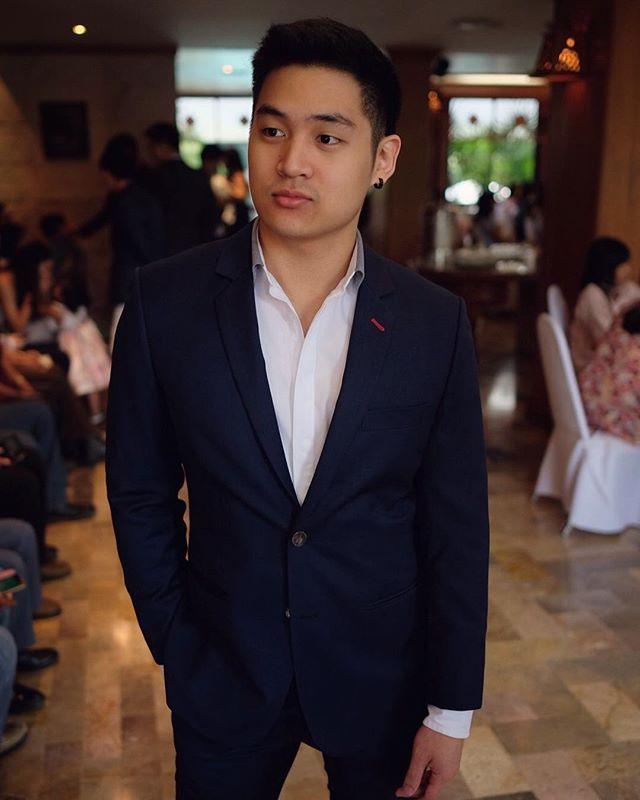 สามีหล่อใส