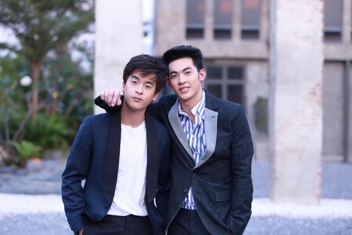 ว๊าวกรีน หุ่นแชบอีหลี ถอดเถอะท่าทางจะหุ่นแชบทังสองคนเลย วาวๆใจข้อยชิวาย//รักสุดใจ..นายแฟนเด็ก”