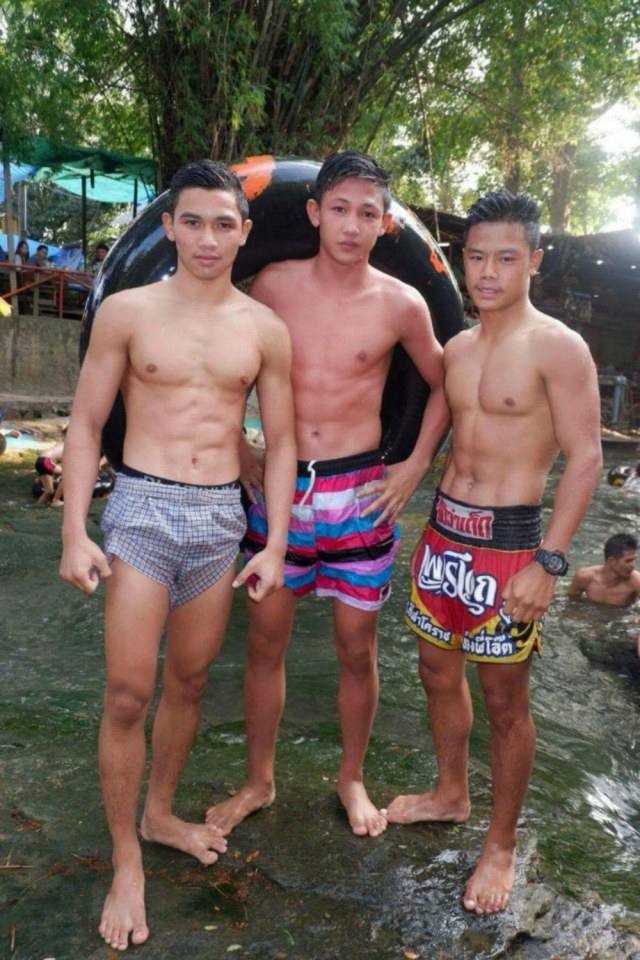 อื้ออออ...เด็กบ้านๆ