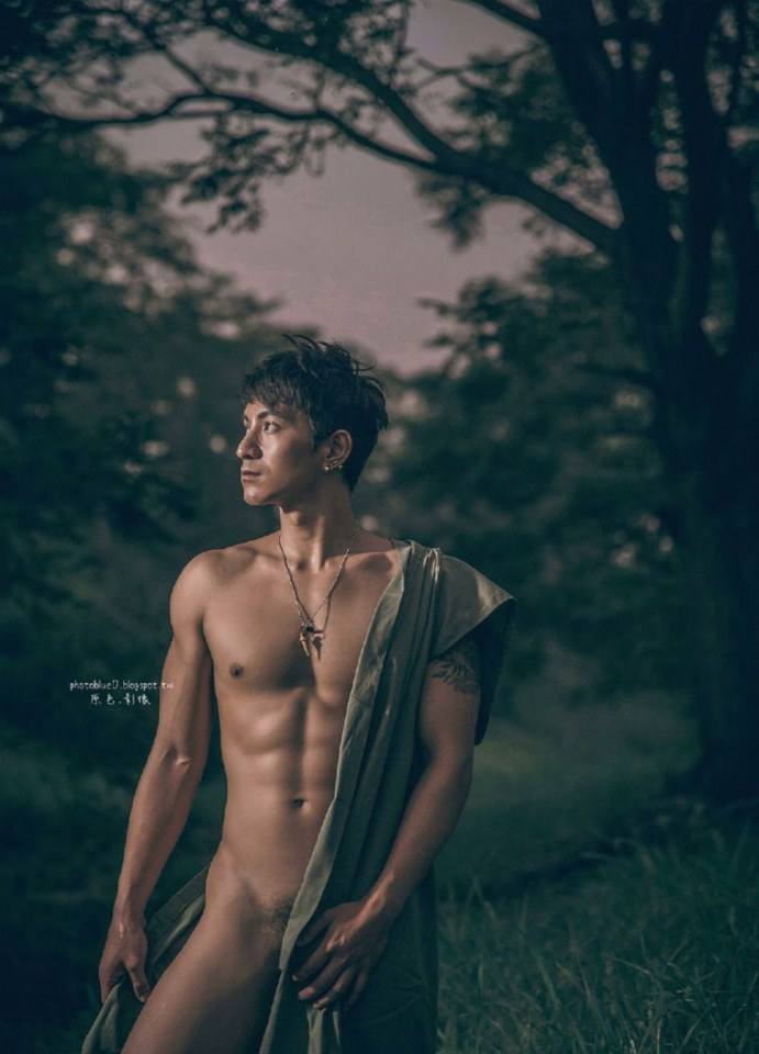 hot male 398 (18+)