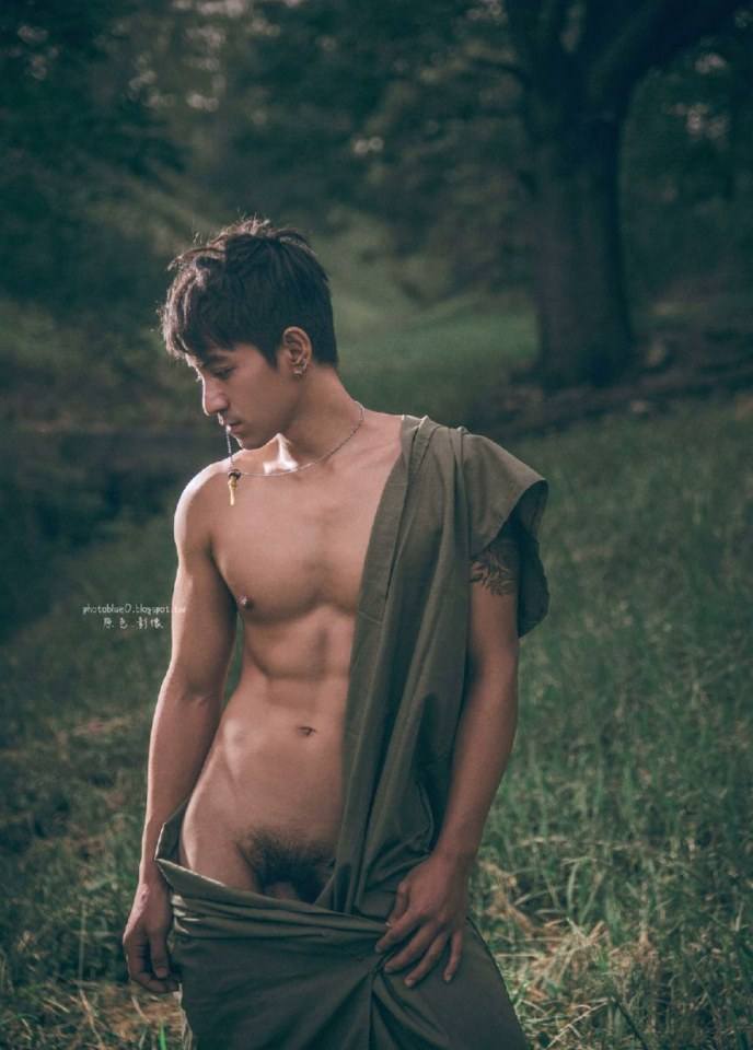 hot male 398 (18+)