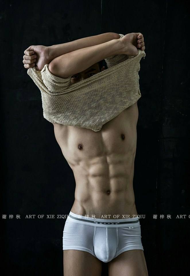 hot male 398 (18+)