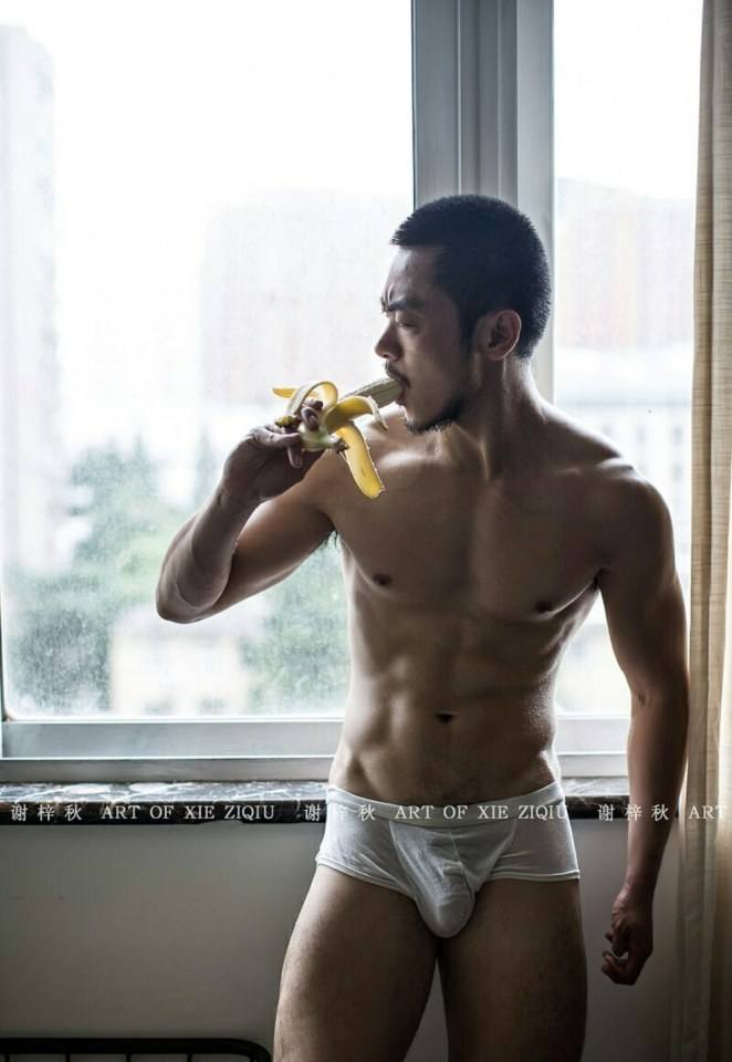 hot male 398 (18+)