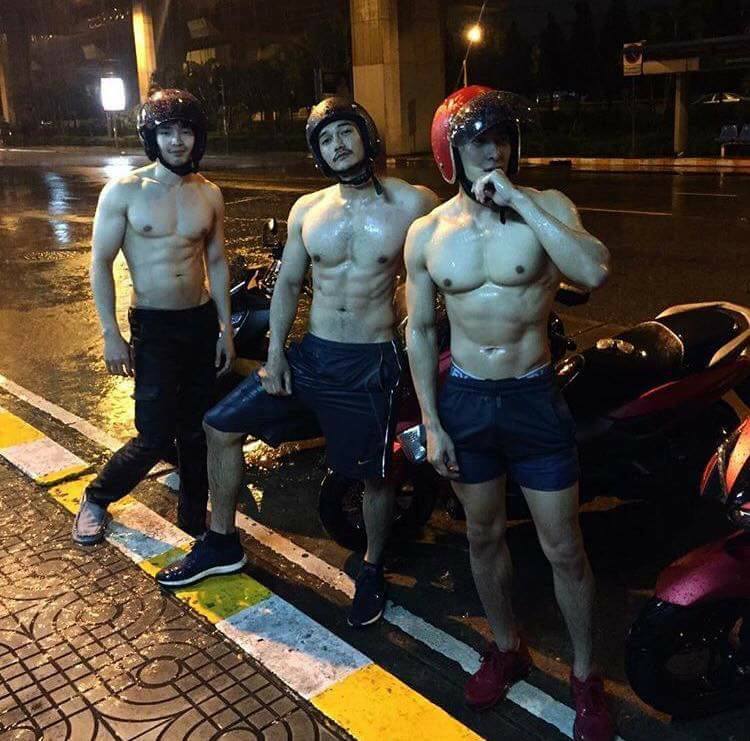 hot male 401 (18+)