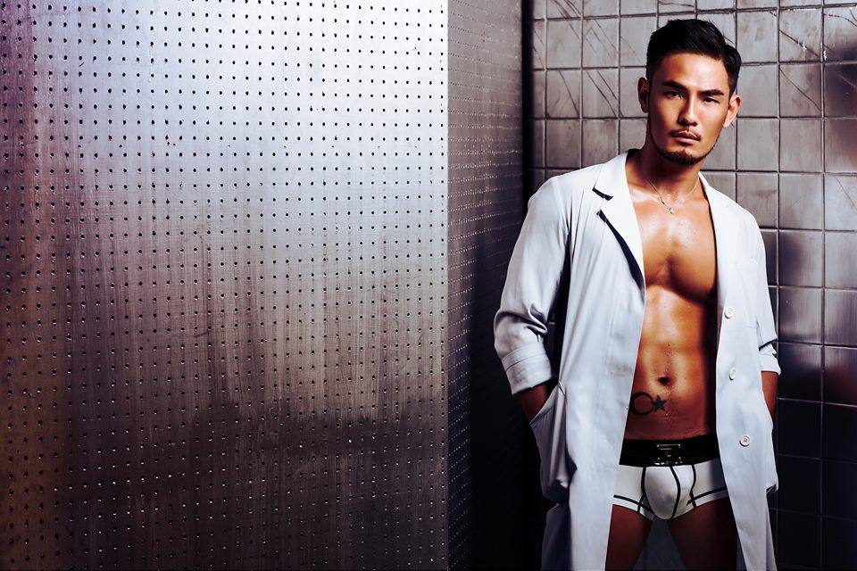hot male 401 (18+)