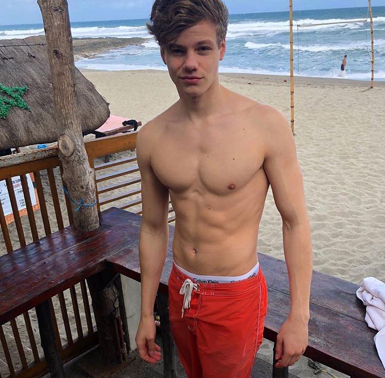 นายแบบหล่อแชร์ให้แซ่บ !5