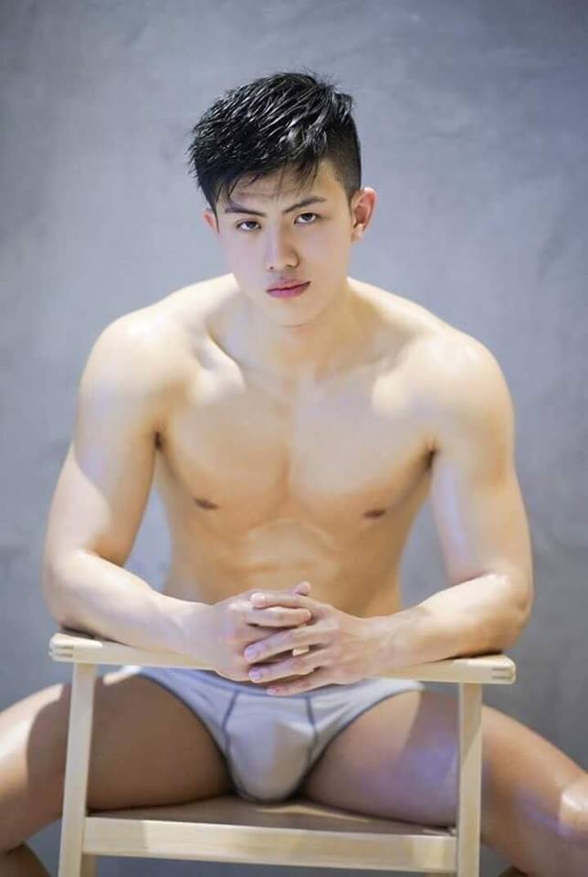 แอบมองเธออยู่นะจ๊ะ...Valentine Day 2018