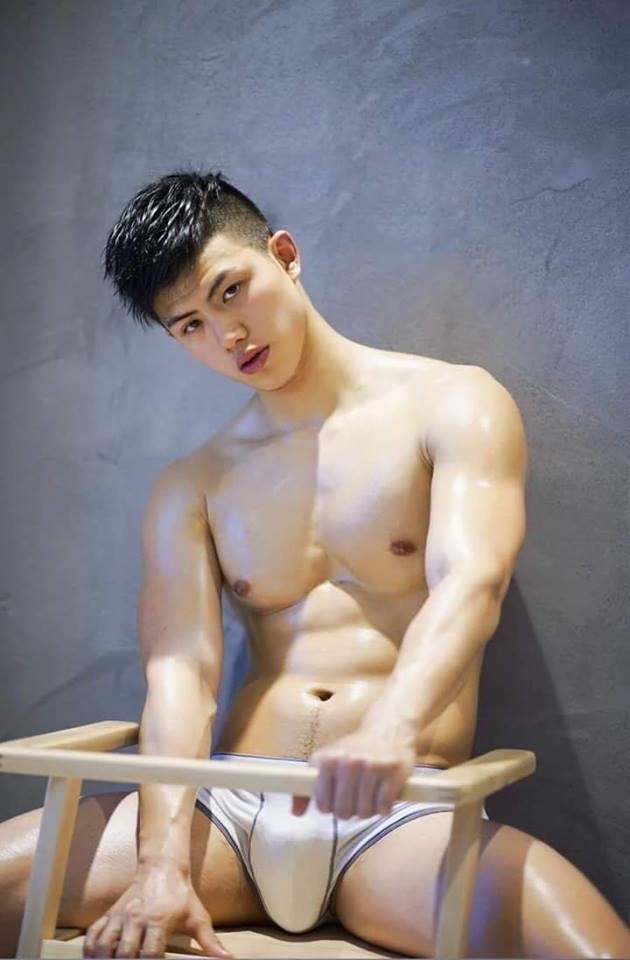 แอบมองเธออยู่นะจ๊ะ...Valentine Day 2018