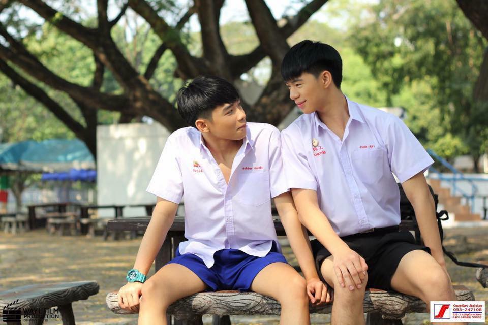 โฆษณาชุดนักเรียนสมัยนี้