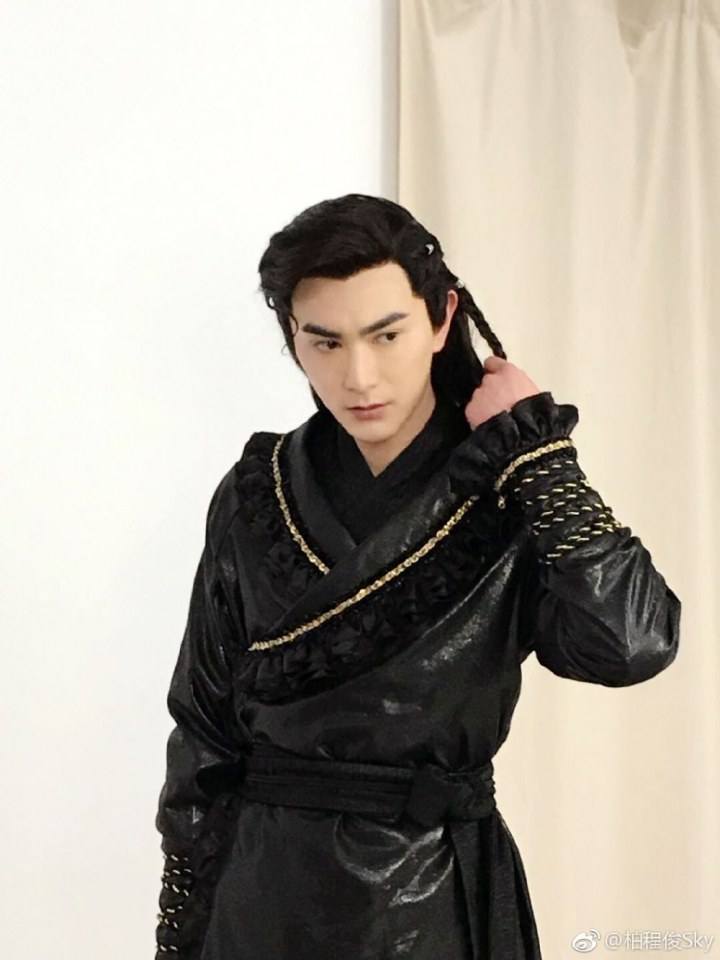 ละคร BAO ZOU WU LIN XUE YUAN 《暴走武林学园》 2018