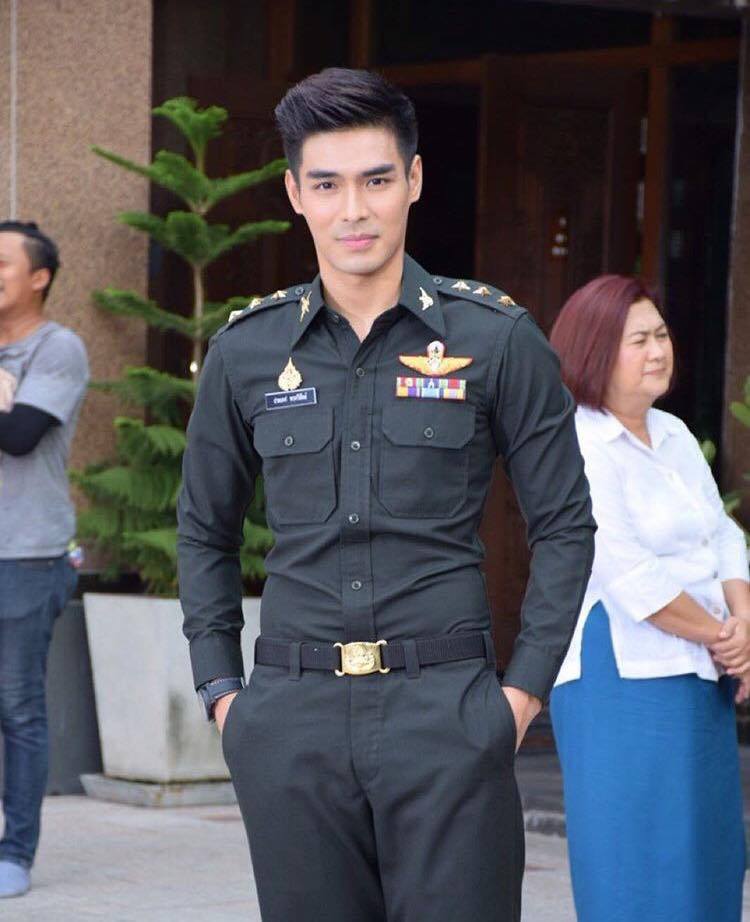 ยืนตรงไม่ได้แล้วค่ะที่รัก 2,541