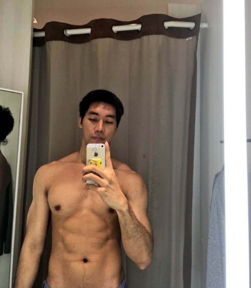 หล่อหัวนมโดด 2,543