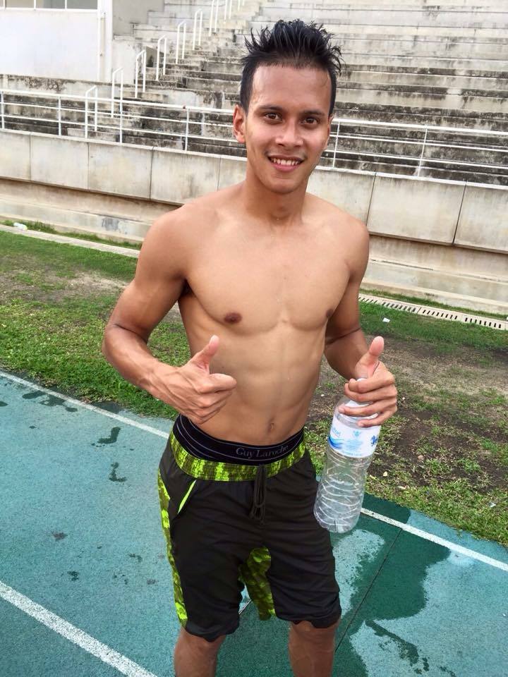 หล่อหัวนมโดด 2,543