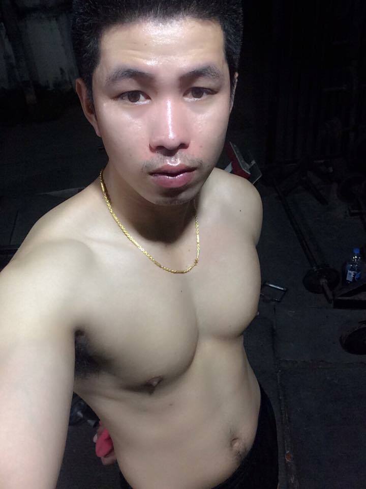 หล่อหัวนมโดด 2,543
