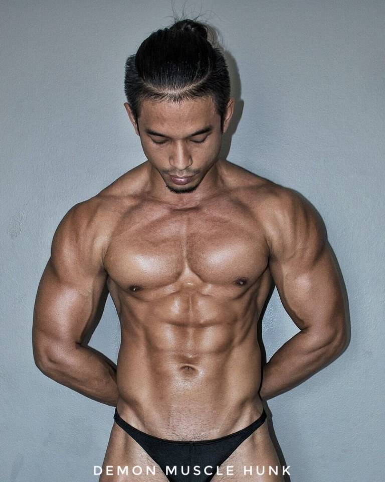 ล่ำฉ่ำแฉะ